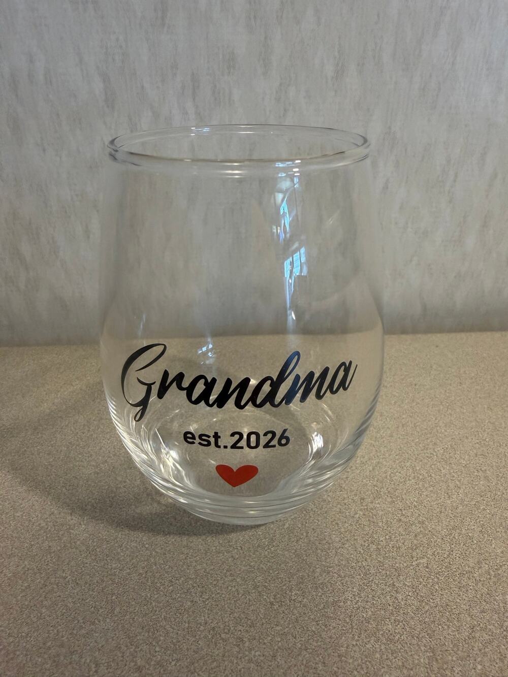 Fatbaby New Grandma Est 2026 Stemless Wine Glass 15 oz Clear Baby Announcement